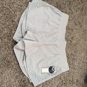 Mondetta Light Gray Athletic Shorts with Elastic Waistband